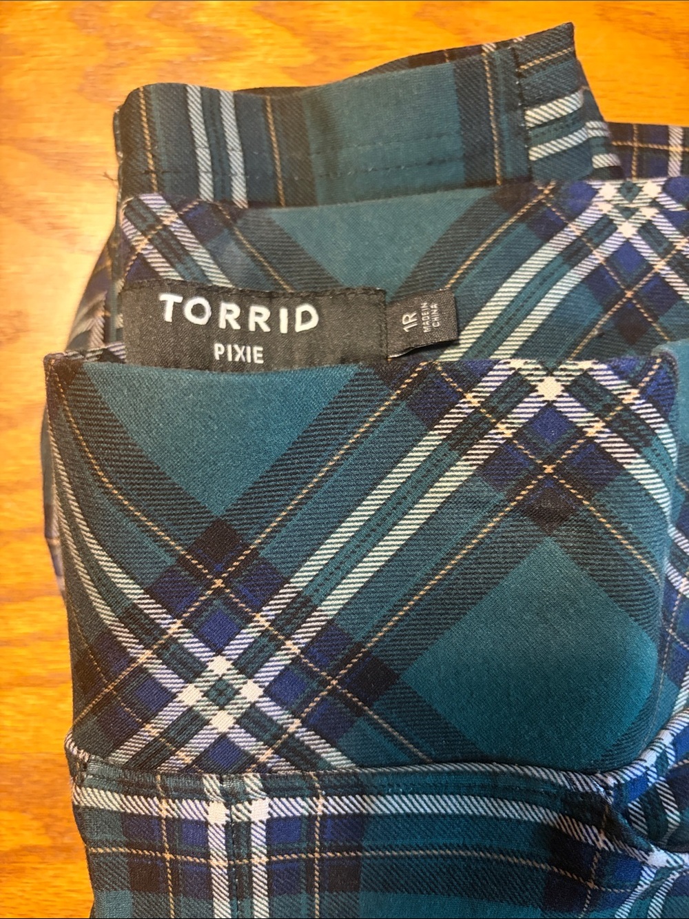 torrid Teal & Navy Plaid Pixie Leggings